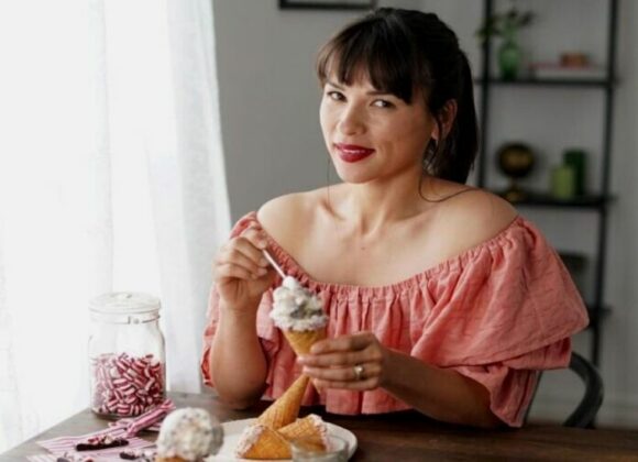 Rachel Khoo Bio Age Height Weight Career Husband Family And Net   Rachel Khoo 580x420 